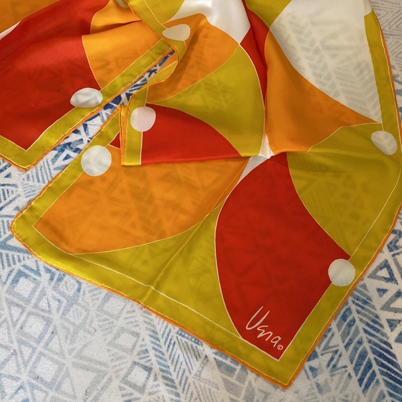 Vera Neumann Vintage Silk Scarf - Picture 2 of 5